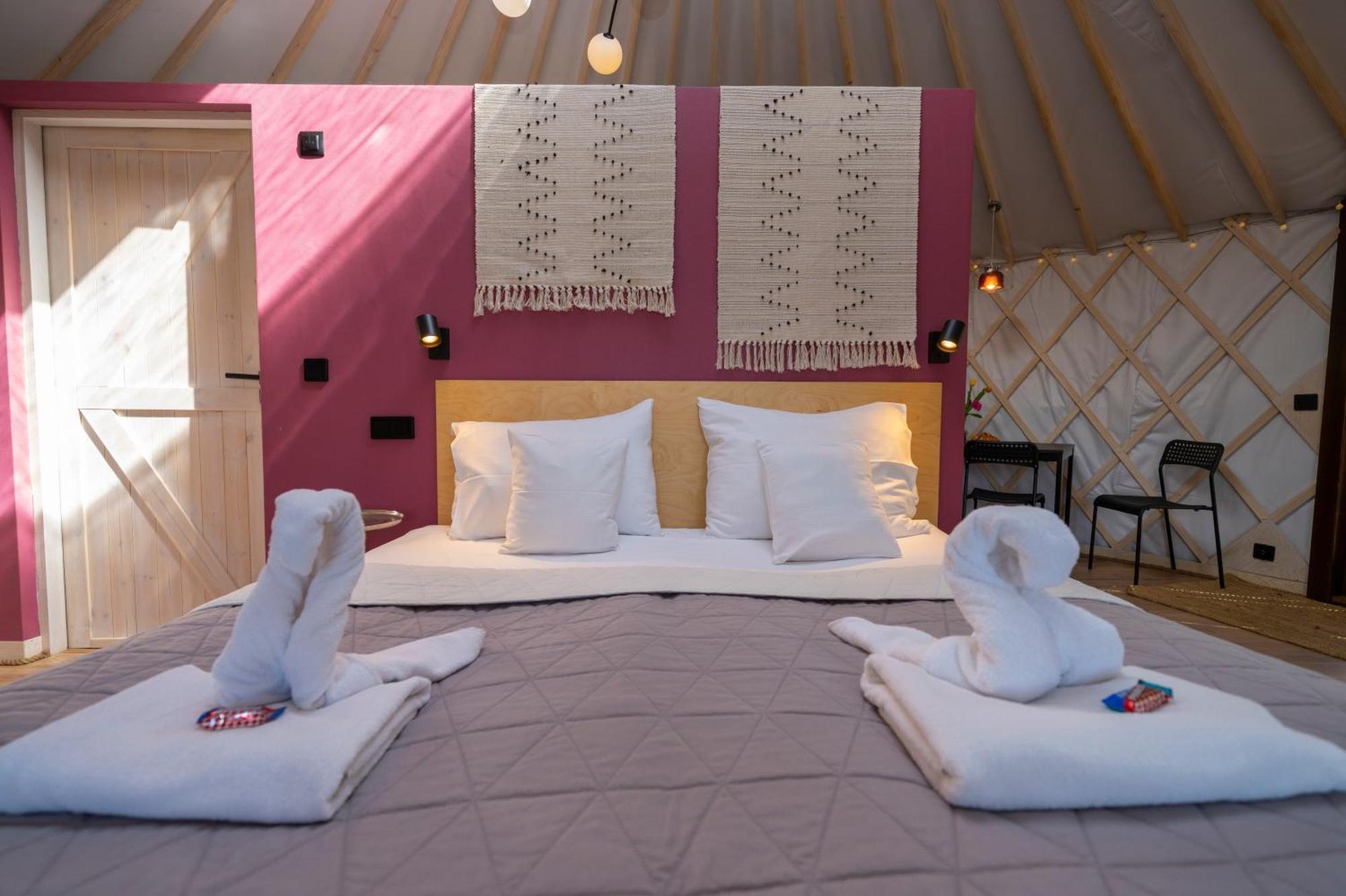 Bed and Breakfast Dom W Domu - Izera Glamping à Gajowka  Extérieur photo
