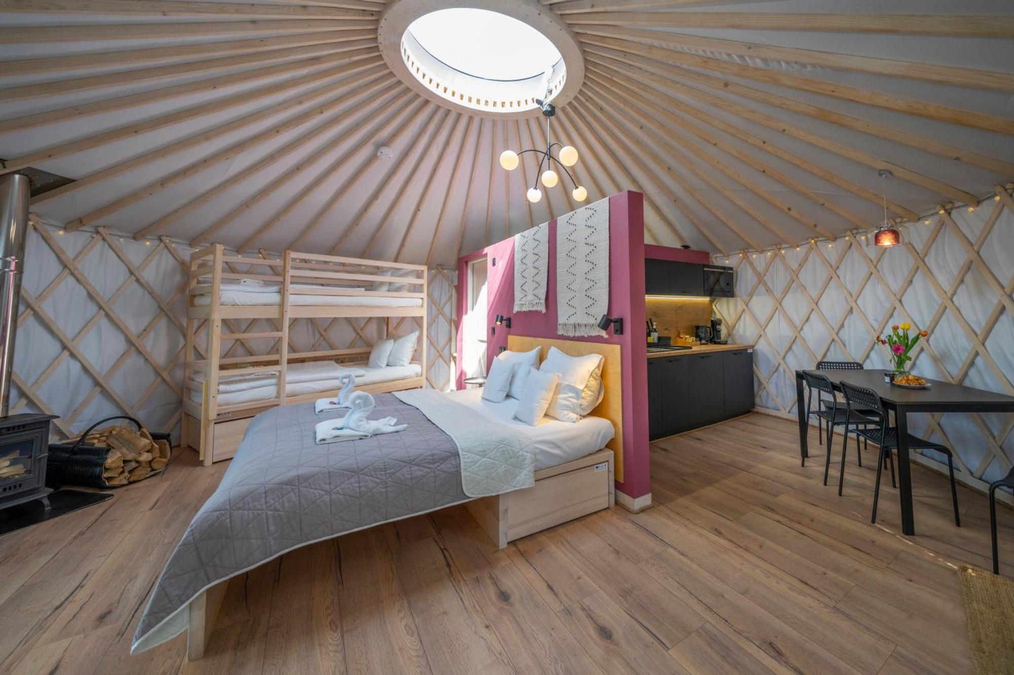 Bed and Breakfast Dom W Domu - Izera Glamping à Gajowka  Chambre photo
